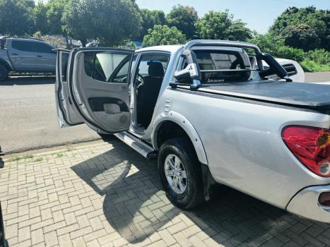 MITSUBISHI L 200 Triton 3.2 16V GLX 4X4 CABINE DUPLA TURBO DIESEL INTERCOOLER, Foto 12