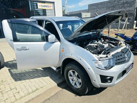 MITSUBISHI L 200 Triton 3.2 16V GLX 4X4 CABINE DUPLA TURBO DIESEL INTERCOOLER, Foto 13