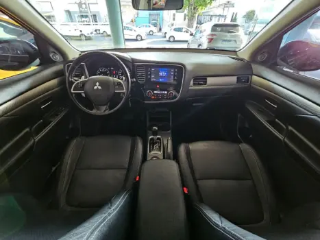 MITSUBISHI Outlander 3.0 V6 24V 4P GT 4X4 AUTOMTICO, Foto 7