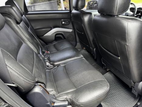 MITSUBISHI Outlander 2.4 16V 4P 4X4 AUTOMÁTICO, Foto 13 MITSUBISHI Outlander 2.4 16V 4P 4X4 AUTOMÁTICO, Foto 13