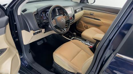 MITSUBISHI Outlander 3.0 V6 24V 4P HPE-S AWD AUTOMTICO, Foto 3