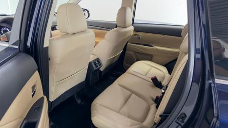 MITSUBISHI Outlander 3.0 V6 24V 4P HPE-S AWD AUTOMTICO, Foto 10