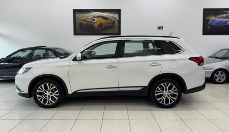 MITSUBISHI Outlander 2.2 16V 4P 4X4 DIESEL AUTOM�TICO, Foto 2