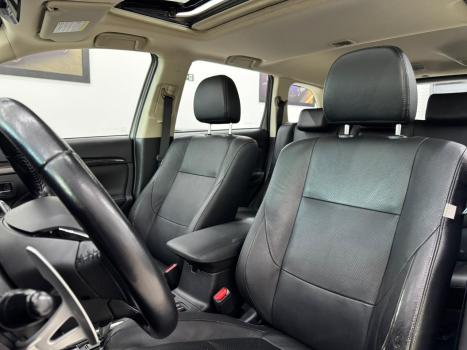 MITSUBISHI Outlander 2.2 16V 4P 4X4 DIESEL AUTOM�TICO, Foto 10