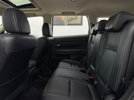 MITSUBISHI Outlander 2.2 16V 4P 4X4 DIESEL AUTOM�TICO, Foto 11