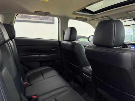 MITSUBISHI Outlander 2.2 16V 4P 4X4 DIESEL AUTOM�TICO, Foto 12