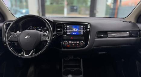 MITSUBISHI Outlander 2.2 16V 4P 4X4 DIESEL AUTOM�TICO, Foto 17