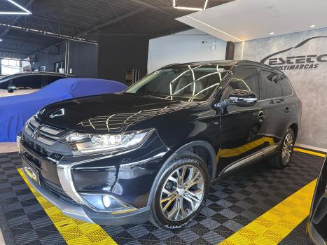 MITSUBISHI Outlander 3.0 V6 24V 4P GT 4X4 AUTOM�TICO, Foto 2