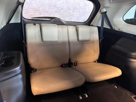 MITSUBISHI Outlander 3.0 V6 24V 4P GT 4X4 AUTOM�TICO, Foto 9