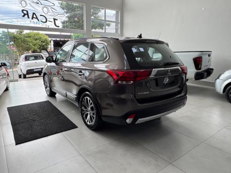 MITSUBISHI Outlander 2.0 16V 4P AUTOM�TICO, Foto 5