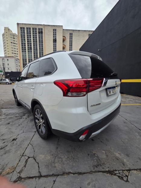 MITSUBISHI Outlander 2.0 16V 4P AUTOM�TICO, Foto 6