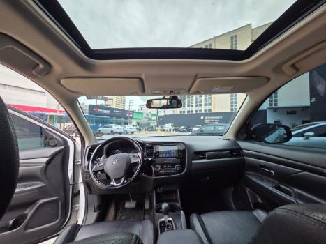 MITSUBISHI Outlander 2.0 16V 4P AUTOM�TICO, Foto 7
