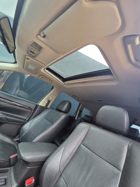 MITSUBISHI Outlander 2.0 16V 4P AUTOM�TICO, Foto 9