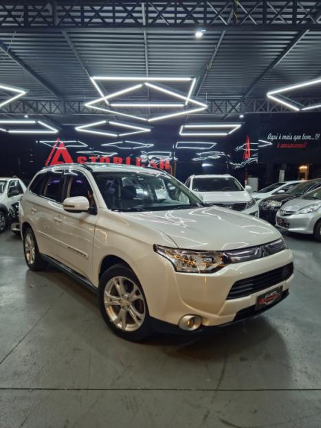 MITSUBISHI Outlander 2.0 16V 4P AUTOMÁTICO, Foto 4