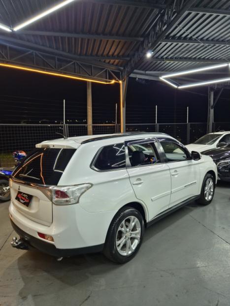 MITSUBISHI Outlander 2.0 16V 4P AUTOMÁTICO, Foto 7