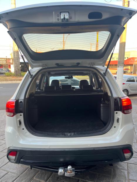 MITSUBISHI Outlander 2.0 16V 4P AUTOM�TICO, Foto 5