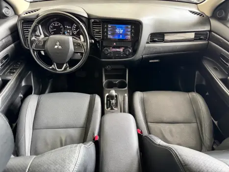 MITSUBISHI Outlander 2.0 16V 4P AUTOM�TICO, Foto 10