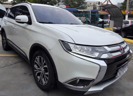 MITSUBISHI Outlander 2.0 16V 4P AUTOMÁTICO, Foto 3