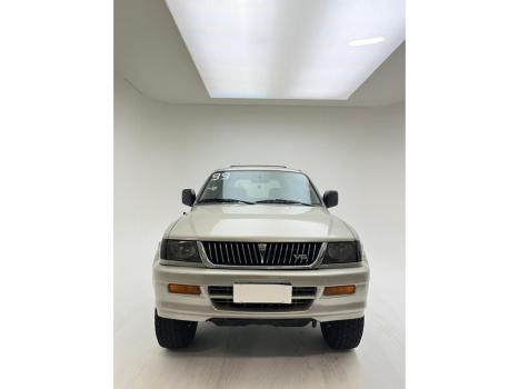 MITSUBISHI Pajero 3.0 V6 24V 4P 4X4 GLS, Foto 2