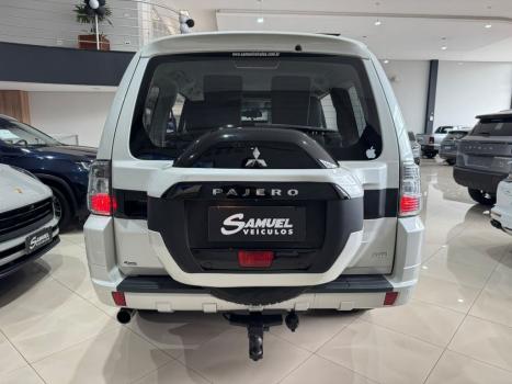MITSUBISHI Pajero 3.2 16V 4P 4X4 7 LUGARES HPE TURBO DIESEL INTERCOOLER AUTOM�TICO, Foto 5