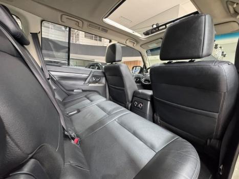 MITSUBISHI Pajero 3.2 16V 4P 4X4 7 LUGARES HPE TURBO DIESEL INTERCOOLER AUTOM�TICO, Foto 11