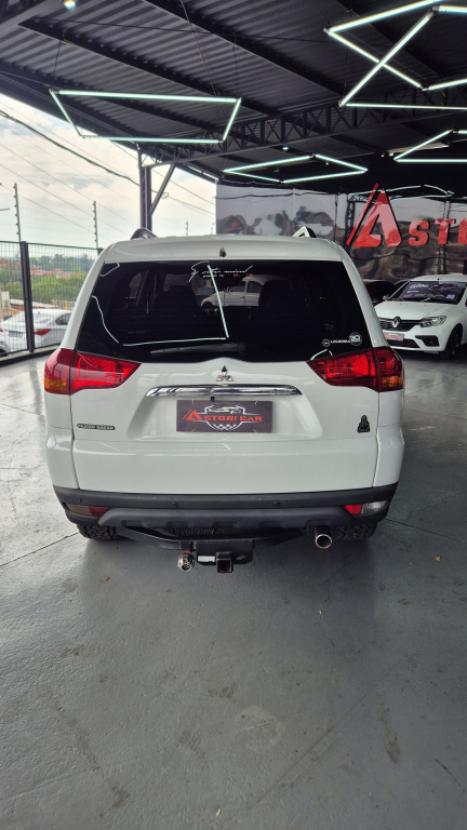 MITSUBISHI Pajero Dakar 3.5 V6 24V 4P HPE FLEX 4X4 7 LUGARES AUTOM�TICO, Foto 5