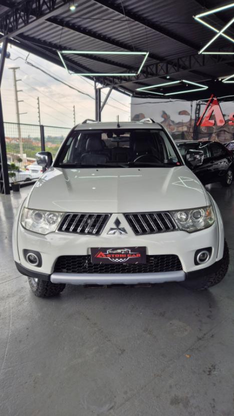MITSUBISHI Pajero Dakar 3.5 V6 24V 4P HPE FLEX 4X4 7 LUGARES AUTOM�TICO, Foto 2