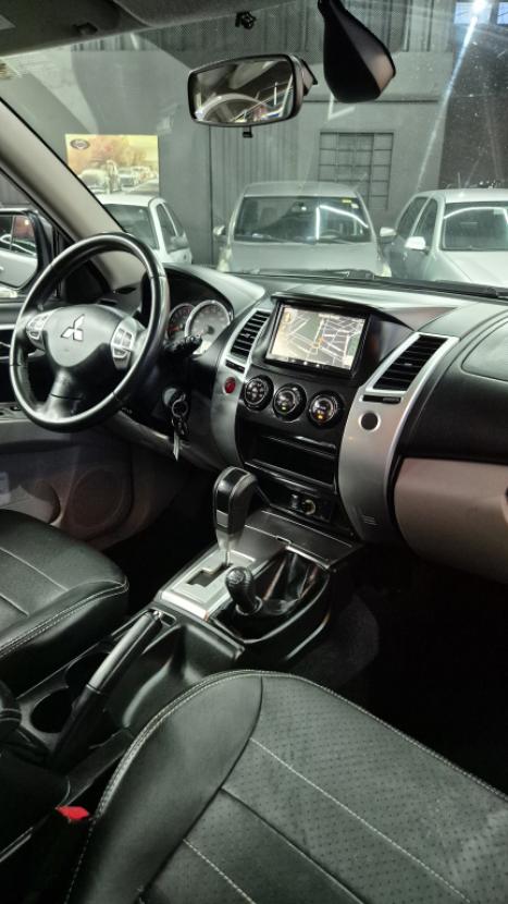 MITSUBISHI Pajero Dakar 3.5 V6 24V 4P HPE FLEX 4X4 7 LUGARES AUTOMÁTICO, Foto 7