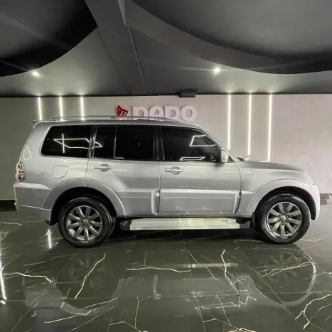MITSUBISHI Pajero Full 3.2 16V 4P HPE 4X4 TURBO DIESEL AUTOMTICO, Foto 6