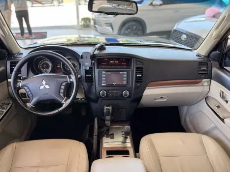 MITSUBISHI Pajero Full 3.2 16V 4P HPE 4X4 TURBO DIESEL INTERCOOLER AUTOMÁTICO, Foto 11