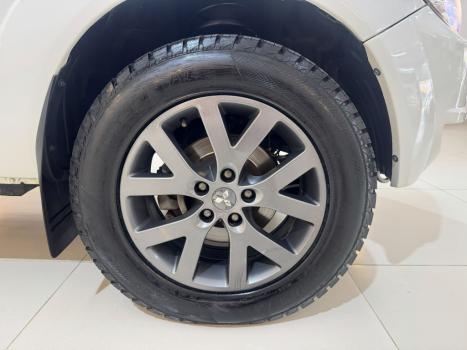 MITSUBISHI Pajero TR4 2.0 16V 4P AUTOMÁTICO, Foto 14 MITSUBISHI Pajero TR4 2.0 16V 4P AUTOMÁTICO, Foto 14