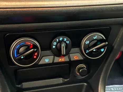 MITSUBISHI Pajero TR4 2.0 16V 4P FLEX AUTOMTICO, Foto 17