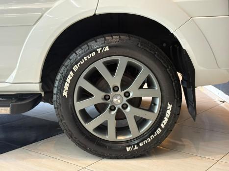 MITSUBISHI Pajero TR4 2.0 16V 4P AUTOMÁTICO, Foto 8