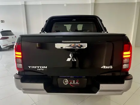 MITSUBISHI Triton 2.4 HPE-S BITURBO DIESEL CABINE DUPLA 4X4 AUTOM�TICO, Foto 5