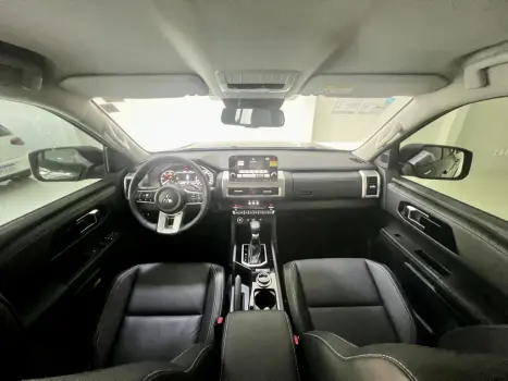 MITSUBISHI Triton 2.4 HPE-S BITURBO DIESEL CABINE DUPLA 4X4 AUTOM�TICO, Foto 9