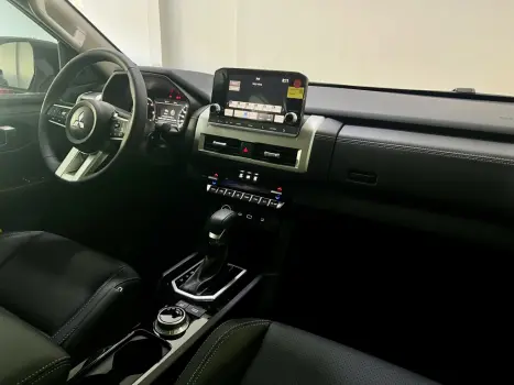 MITSUBISHI Triton 2.4 HPE-S BITURBO DIESEL CABINE DUPLA 4X4 AUTOM�TICO, Foto 11
