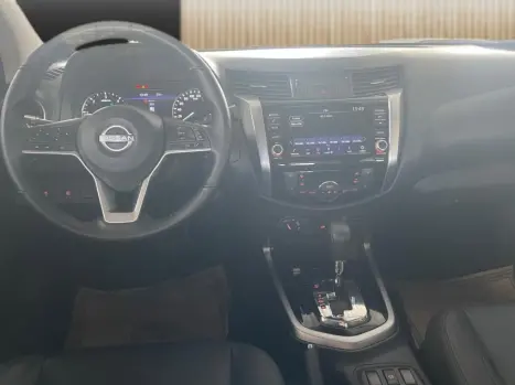 NISSAN Frontier 2.3 16V PLATINUM CABINE DUPLA 4X4 BI-TURBO DIESEL AUTOMÁTICO, Foto 7 NISSAN Frontier 2.3 16V PLATINUM CABINE DUPLA 4X4 BI-TURBO DIESEL AUTOMÁTICO, Foto 7