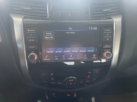 NISSAN Frontier 2.3 16V PLATINUM CABINE DUPLA 4X4 BI-TURBO DIESEL AUTOMÁTICO, Foto 10 NISSAN Frontier 2.3 16V PLATINUM CABINE DUPLA 4X4 BI-TURBO DIESEL AUTOMÁTICO, Foto 10