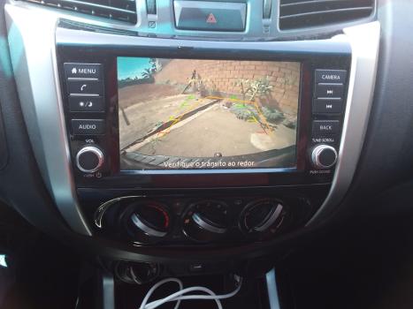 NISSAN Frontier 2.3 ATTACK CABINE DUPLA 4X4 BI-TURBO DIESEL AUTOMTICO, Foto 5