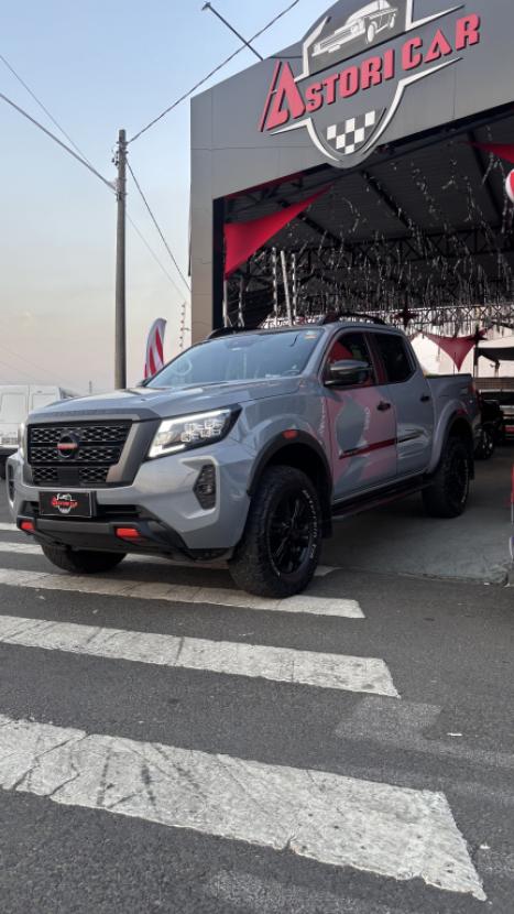 NISSAN Frontier 2.3 16V PRO4X CABINE DUPLA 4X4 BI-TURBO DIESEL AUTOMTICO, Foto 2