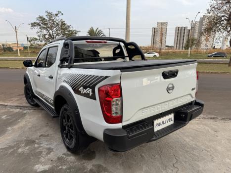 NISSAN Frontier 2.3 ATTACK CABINE DUPLA 4X4 BI-TURBO DIESEL AUTOMTICO, Foto 4