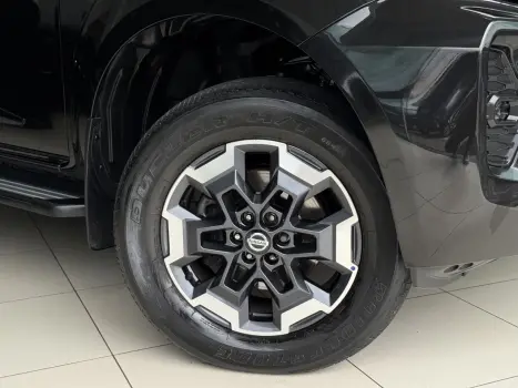 NISSAN Frontier 2.3 16V PLATINUM CABINE DUPLA 4X4 BI-TURBO DIESEL AUTOMTICO, Foto 16