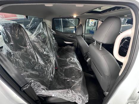 NISSAN Frontier 2.3 16V PLATINUM CABINE DUPLA 4X4 BI-TURBO DIESEL AUTOMTICO, Foto 6