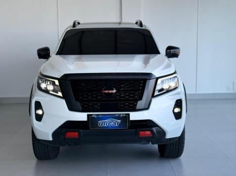 NISSAN Frontier 2.3 16V PRO4X CABINE DUPLA 4X4 BI-TURBO DIESEL AUTOMTICO, Foto 2