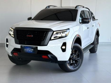 NISSAN Frontier 2.3 16V PRO4X CABINE DUPLA 4X4 BI-TURBO DIESEL AUTOMTICO, Foto 3