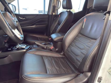 NISSAN Frontier 2.3 16V PRO4X CABINE DUPLA 4X4 BI-TURBO DIESEL AUTOMTICO, Foto 8