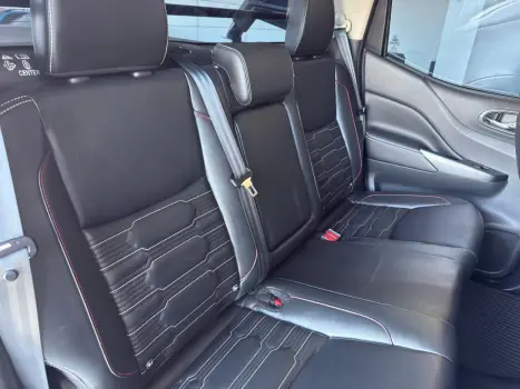 NISSAN Frontier 2.3 16V PRO4X CABINE DUPLA 4X4 BI-TURBO DIESEL AUTOMTICO, Foto 10