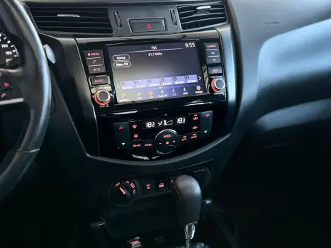 NISSAN Frontier 2.3 16V PRO4X CABINE DUPLA 4X4 BI-TURBO DIESEL AUTOMTICO, Foto 14