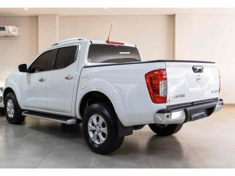 NISSAN Frontier 2.3 16V XE 4X4 CABINE DUPLA BI-TURBO DIESEL AUTOMTICO, Foto 4