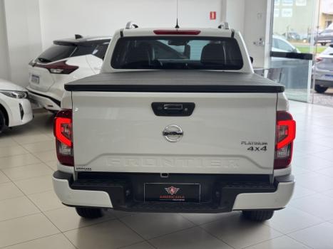 NISSAN Frontier 2.3 16V PLATINUM CABINE DUPLA 4X4 BI-TURBO DIESEL AUTOMTICO, Foto 7